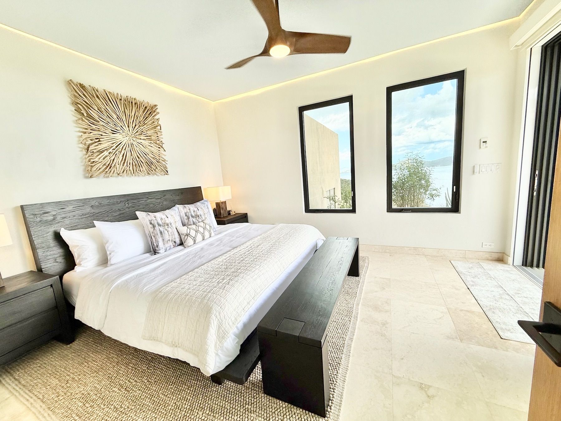 Window To The Sea villa photo.